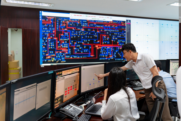Ca trực đêm Giao thừa Tết Bính Ngọ 2026 tại Trung tâm điều hành SCADA.