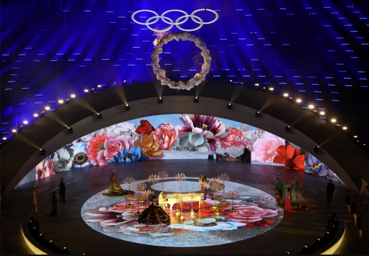 Nghệ sĩ piano Gloria Campaner biểu diễn trong lễ bế mạc.