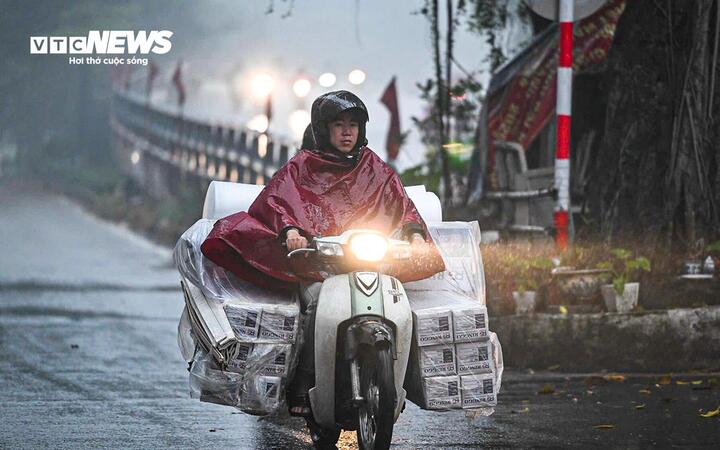 Ngày 24/2, Hà Nội và loạt tỉnh, thành miền Bắc có mưa nhỏ và sương mù. (Ảnh minh hoạ)