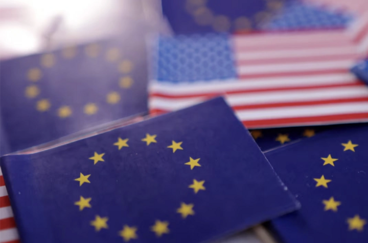 EU dừng phê duyệt thỏa thuận thương mại với Mỹ vì rủi ro thuế quan. (Ảnh: Reuters)