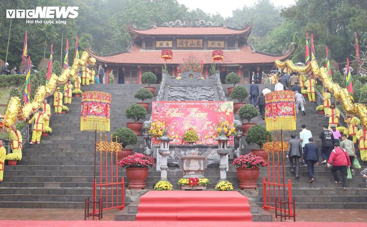 Lễ khai bút được tổ chức nhằm tôn vinh truyền thống hiếu học, trọng đạo lý “tôn sư trọng đạo” của dân tộc; đồng thời tri ân công lao to lớn của Vạn thế sư biểu Chu Văn An – Danh nhân Văn hóa Thế giới, người thầy mẫu mực của muôn đời.