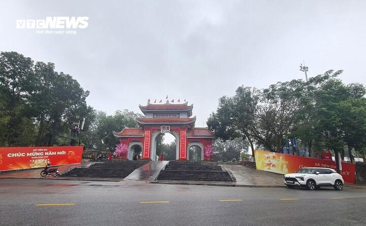 Đồi Lim - Trung tâm lễ hội.