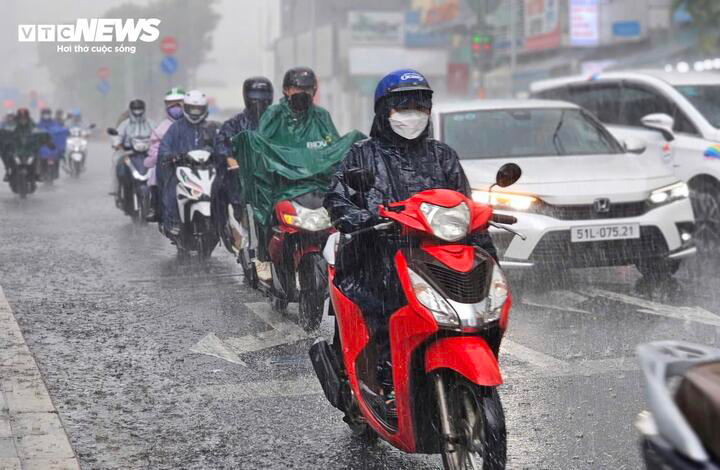 Miền Nam sắp đón mưa trái mùa. (Ảnh minh hoạ)