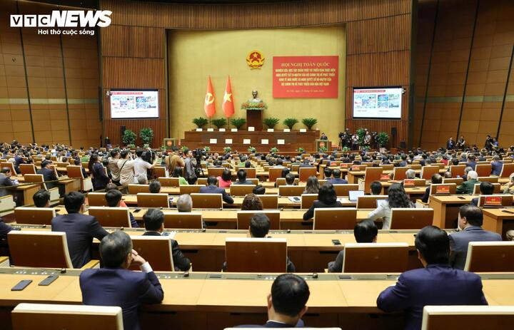 Toàn cảnh Hội nghị toàn quốc quán triệt Nghị quyết số 79 và 80 của Bộ Chính trị.