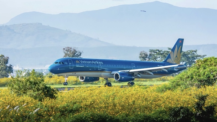Vietnam Airlines sẽ điều chỉnh kế hoạch khai thác nhằm đảm bảo nhu cầu đi lại của hành khách trong thời gian sân bay Liên Khương tạm đóng cửa.