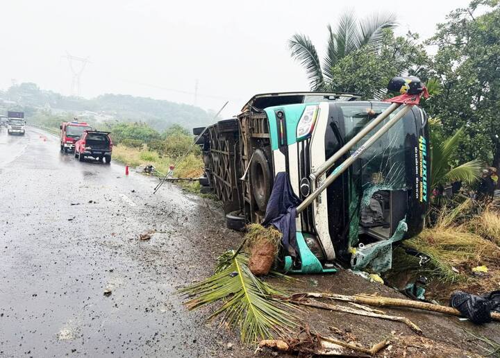 Hiện trường vụ tai nạn giao thông làm 3 người thương vong. (Ảnh: N.Đ.N)