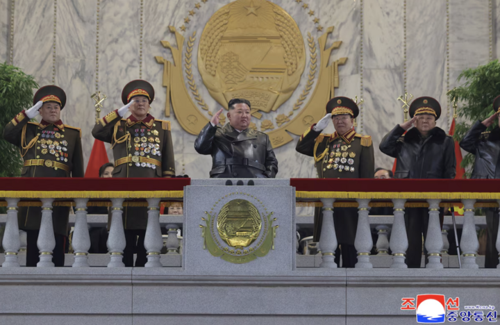 Ông Kim Jong-un tuyên bố Bình Nhưỡng sẽ ưu tiên các dự án nhằm gia tăng số lượng vũ khí hạt nhân. (Nguồn: Reuters)