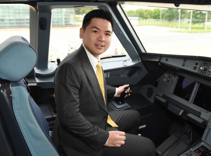 Ông xã Đỗ Mỹ Linh có trình độ học vấn cao.