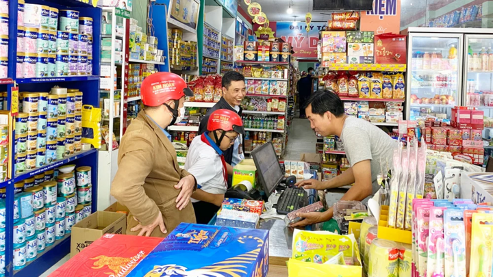 Từ 1/3, tài khoản ngân hàng hộ kinh doanh phải đúng tên đăng ký. (Ảnh minh họa)