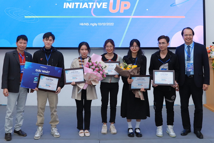 Chính phủ cũng yêu cầu phát triển nền tảng số thống nhất phục vụ hệ sinh thái khởi nghiệp trong và ngoài nhà trường. (Ảnh minh hoạ)