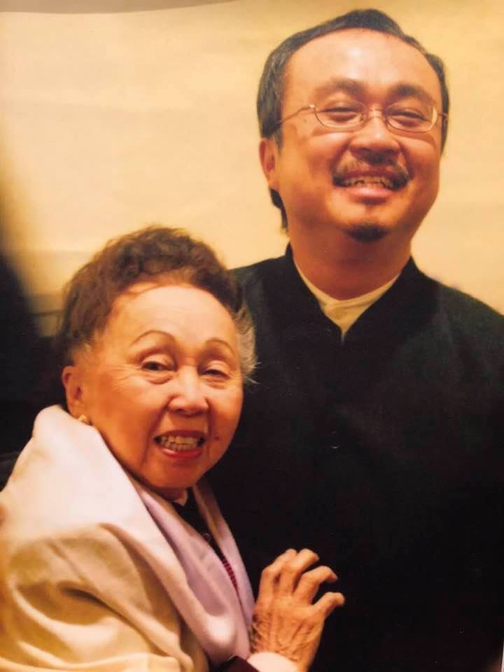 NSND Đặng Thái Sơn và mẹ - cố NSND Thái Thị Liên.