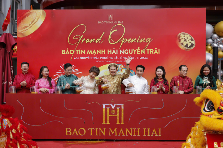 Khai trương cửa hàng lớn nhất của Bảo Tín Mạnh Hải tại TP.HCM - 1
