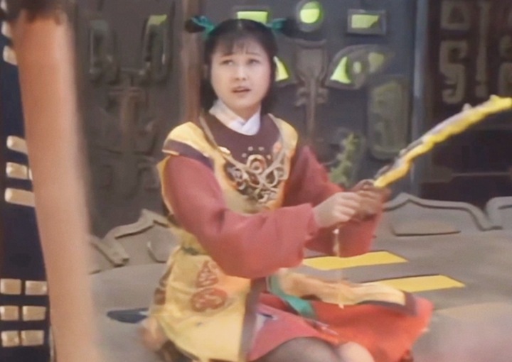 Hứa Tình thủ vai tiểu đồng của Thái thượng lão quân trong "Tây du ký 1986".