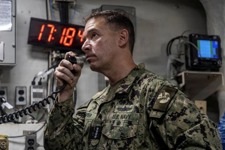 Đô đốc Brad Cooper, người đứng đầu Bộ Chỉ huy Trung tâm Mỹ (CENTCOM). (Ảnh: Reuters)