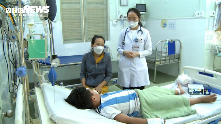 Bệnh nhi mắc sốt xuất huyết trên nền bệnh béo phì điều trị tại Bệnh viện Nhi Đồng 2 TP.HCM.