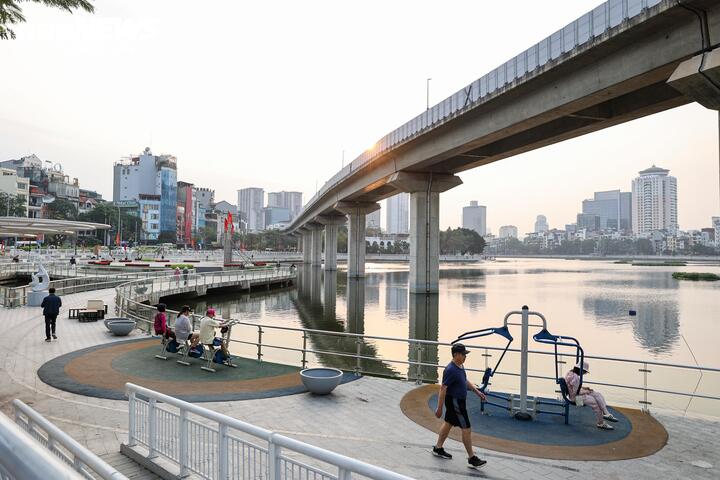 Tuyến đường sắt đô thị Cát Linh – Hà Đông dài hơn 13 km vận hành từ tháng 11/2021, được kỳ vọng góp phần giảm áp lực giao thông và đáp ứng nhu cầu đi lại của người dân Thủ đô.