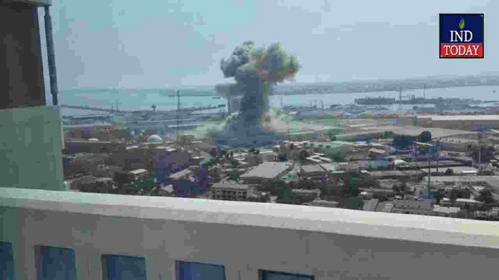 Iran tấn công bằng tên lửa vào căn cứ Hạm đội 5 của Mỹ. Ảnh IND Today News