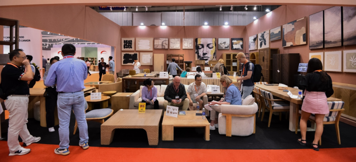 VIFA EXPO còn là diễn đàn giao thương để doanh nghiệp gặp gỡ, trao đổi kinh nghiệm, tìm kiếm đối tác và mở rộng thị trường. (Nguồn: VIFA Expo)