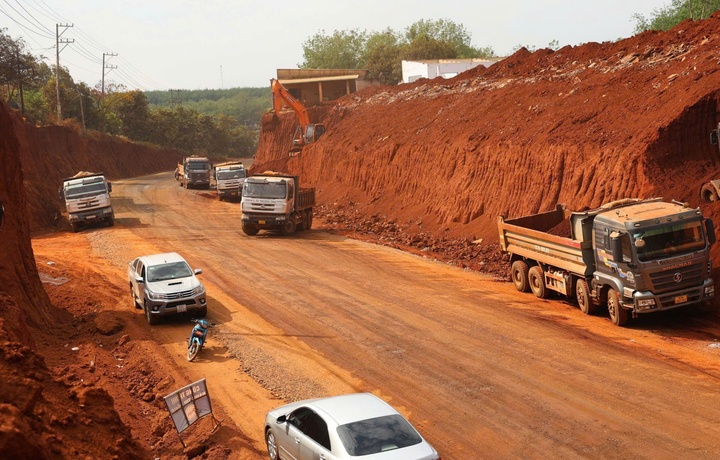 Sở Xây dựng Đồng Nai kiến nghị tạm dừng hạ cốt nền Tỉnh lộ 753 qua xã Tân Lợi do nguy cơ sạt lở.