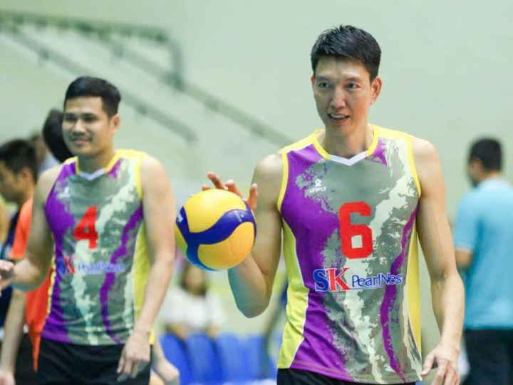 Ngô Văn Kiều được mệnh danh là “gã khổng lồ”, “oanh tạc cơ” của bóng chuyền Việt Nam.