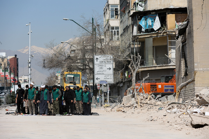 Hậu quả của một cuộc tấn công vào đồn cảnh sát, trong bối cảnh xung đột Mỹ-Israel với Iran, tại Tehran.