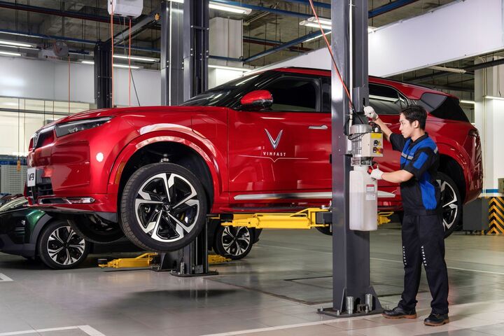 Dịch vụ 5 sao của VinFast vượt ngoài mong đợi khách hàng - 1