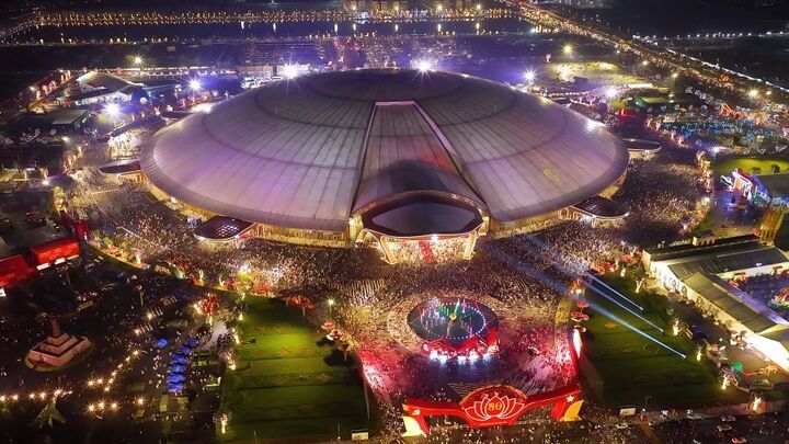 Các khu đô thị Vinhomes sở hữu hạ tầng, tiện ích quốc tế thu hút dòng khách lớn, tạo nguồn cầu dồi dào cho Vincom Collection.