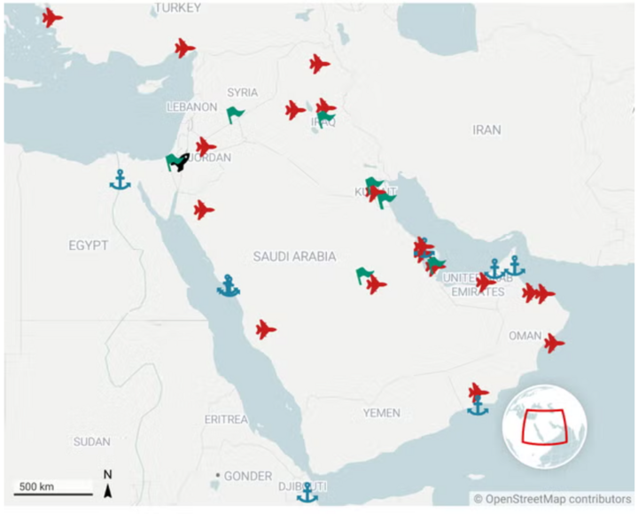 Sự hiện diện của Mỹ được phân bổ thành các cơ sở hải quân, không quân, tiền đồn và cơ sở radar.
