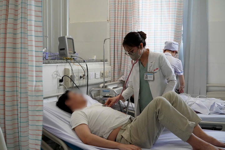 Trường hợp nghi ngộ độc sau khi ăn bánh mì phường Vũng Tàu (TP.HCM). (Ảnh: BVCC)