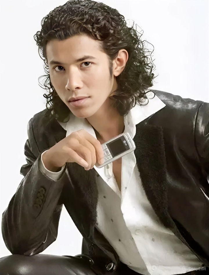 Kasim Hoàng Vũ từng được mệnh danh là "nam thần nhạc rock".