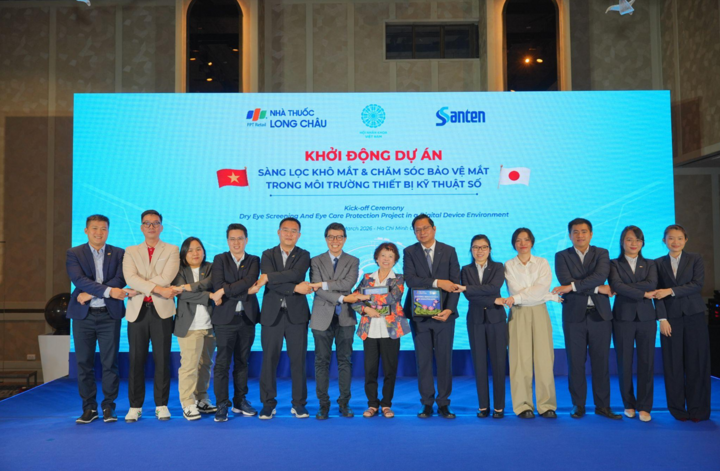 Hợp tác đa phương hướng đến nâng cao nhận thức cộng đồng về bệnh lý khô mắt và chủ động chăm sóc sức khỏe thị giác trong thời đại kỹ thuật số.