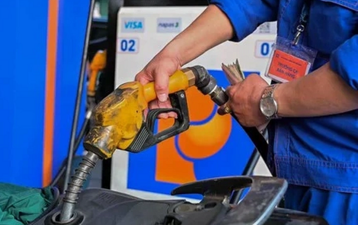 Hà Nội chỉ đạo các sở, ngành, địa phương và doanh nghiệp tăng cường các giải pháp bảo đảm nguồn cung xăng dầu phục vụ người dân và hoạt động sản xuất, kinh doanh. (Ảnh minh họa)