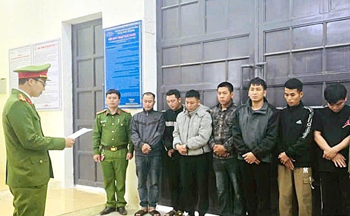 Cơ quan CSĐT Công an tỉnh Hà Tĩnh ra quyết định khởi tố vụ án hình sự về tội “Đánh bạc”. (Ảnh: BHT).