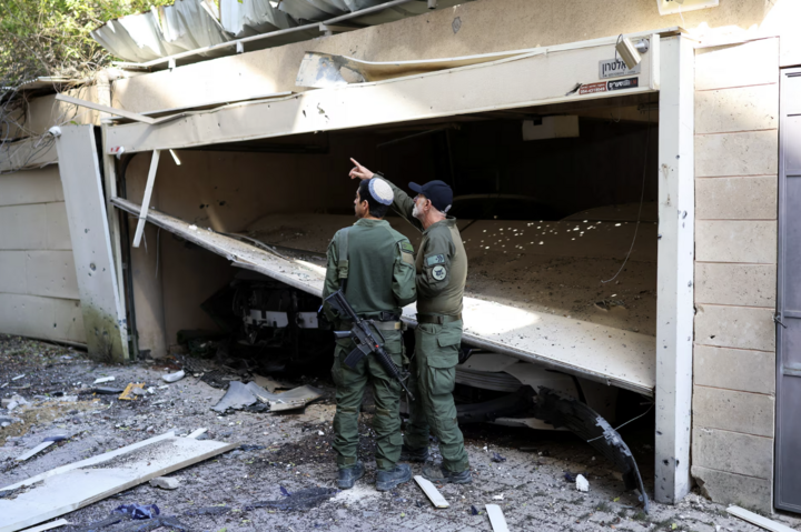 Loạt địa điểm của Mỹ - Israel thành 'đống tro tàn' sau đòn đáp trả của Iran - 1