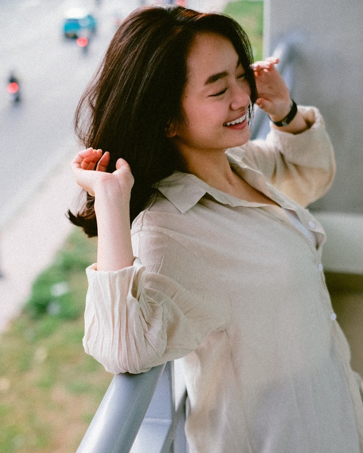 Năm 2017, Kaity Nguyễn được chọn đóng vai chính phim "Em chưa 18". Bộ phim nhanh chóng gây sốt, đưa tên tuổi của nữ diễn viên bước sang một chương mới.