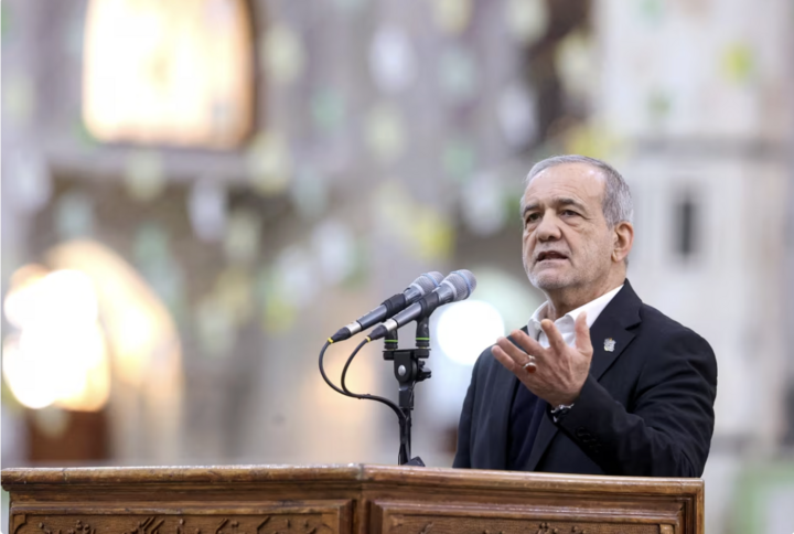 Tổng thống Iran Masoud Pezeshkian (Ảnh: Reuters)