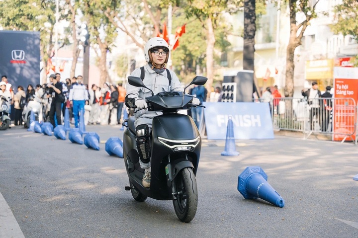 Xe máy điện Honda CUV e.