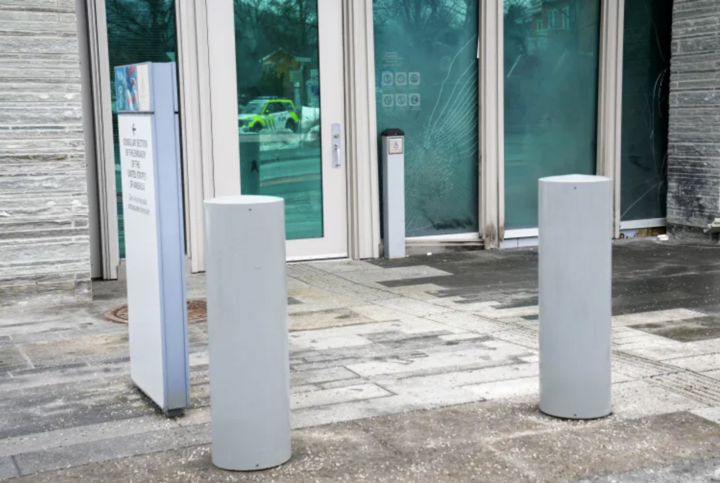 Thiệt hại tại Đại sứ quán Mỹ ở Oslo sau vụ nổ. (Nguồn: Al Jazeera)