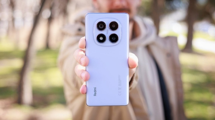 Xiaomi Redmi Note 14 Pro 5G đang được giảm giá. (Ảnh: Phone Arena)