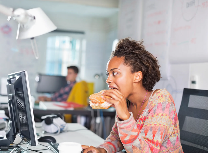 Thời gian nghỉ ngắn cùng văn phòng không có chỗ ngủ khiến nhiều người Mỹ không có thói quen ngủ trưa. (Ảnh: iStock)