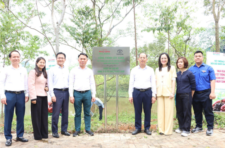 Toyota Việt Nam đã có 7 năm liên tiếp đồng hành cùng chương trình “Tết trồng cây đời đời nhớ ơn Bác Hồ”.