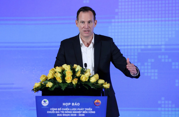 Ông Gabor Fulit -Tổng Giám đốc De Heus - phát biểu tại sự kiện.