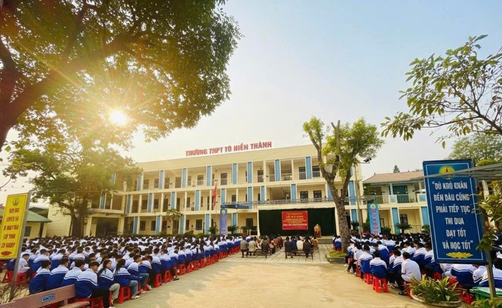 Trường THPT Tô Hiến Thành (Thanh Hoá) nơi xảy ra sự việc.