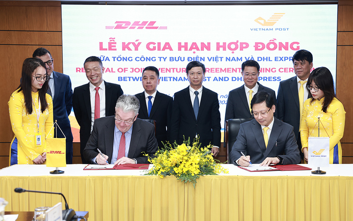 Bưu điện Việt Nam và DHL Express hợp tác trong chuyển phát nhanh quốc tế - 1