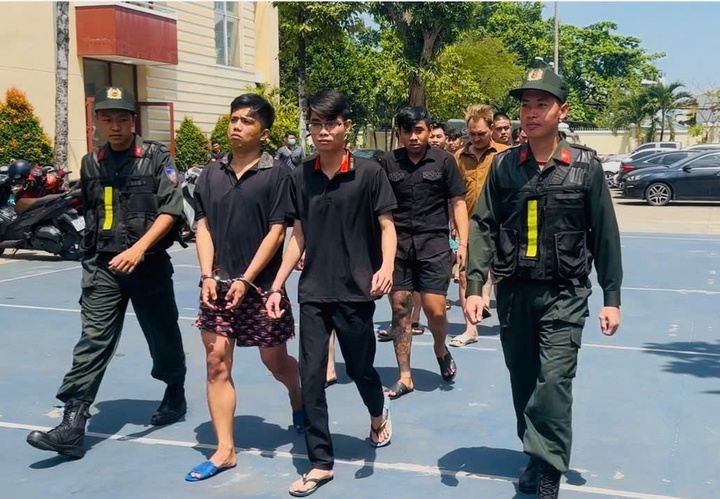 Các đối tượng chủ chốt trong đường dây bị bắt giữ. (Ảnh: CACC)