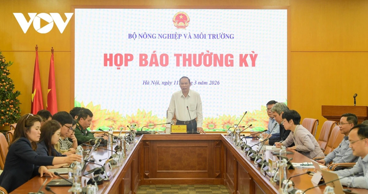 Toàn cảnh cuộc họp.