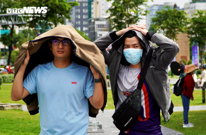 Ngày 12/3, miền Nam nắng nóng cục bộ. (Ảnh minh hoạ: Lương Ý)