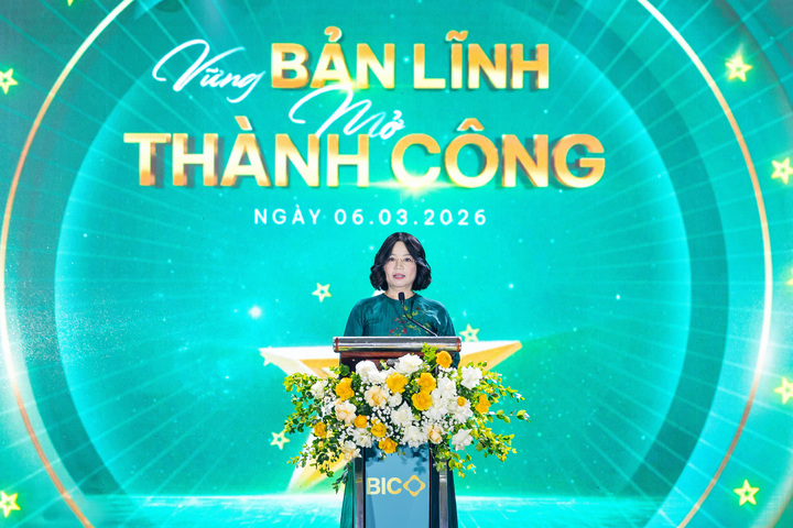 Tổng Giám đốc BIC Đoàn Thị Thu Huyền phát biểu tại Hội nghị tổng kết 2025 và phát động KHKD 2026.