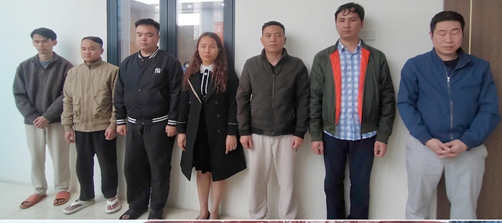 Những người liên quan đến đường dây cũng bị bắt. (Ảnh: Công an Thanh Hoá)