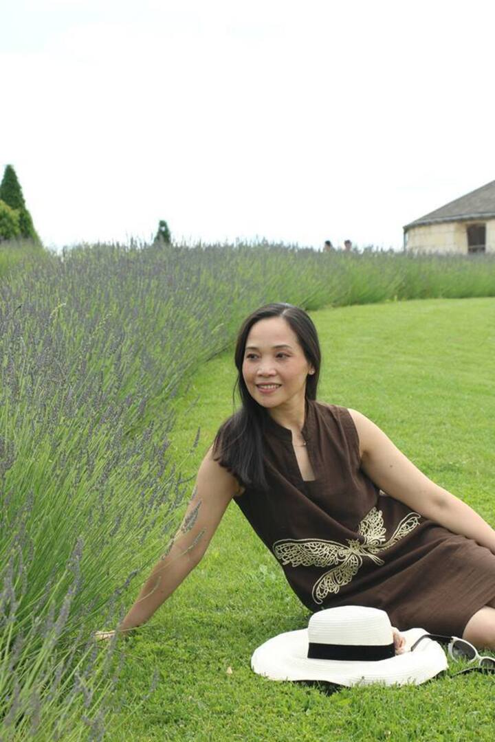 Nữ diễn viên có cuộc sống bình yên ở Pháp.